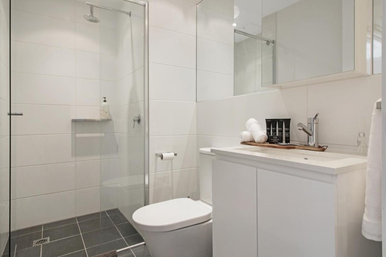 Lux 2Br Apt On Hindmarsh Sq-Pool-Gym-Sauna-Parking Аделейд Екстериор снимка