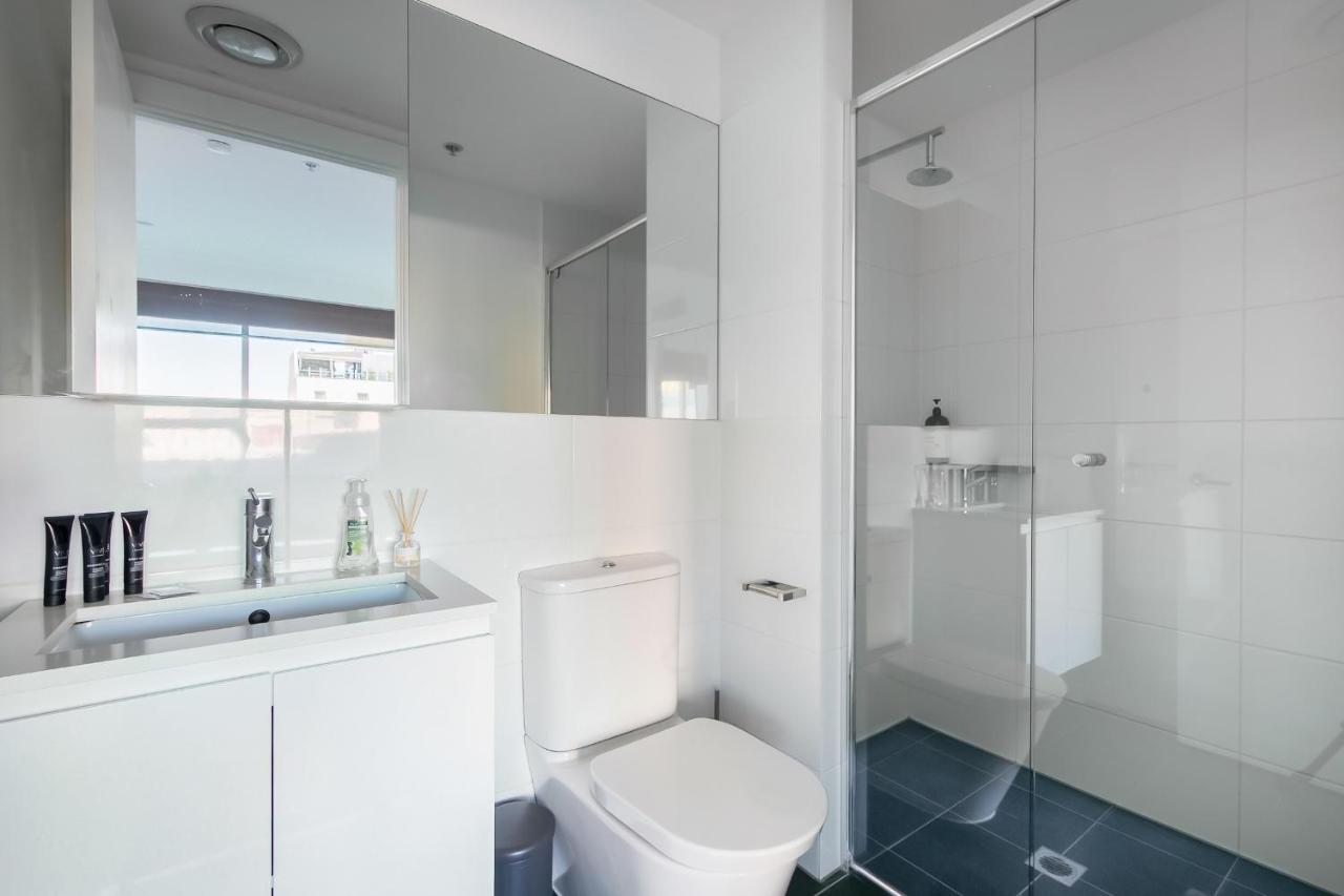 Lux 2Br Apt On Hindmarsh Sq-Pool-Gym-Sauna-Parking Аделейд Екстериор снимка